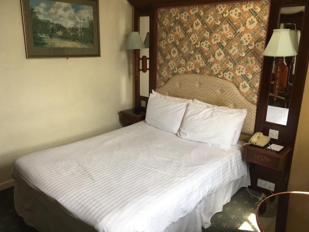 The Rutland Arms Hotel Newmarket  Extérieur photo