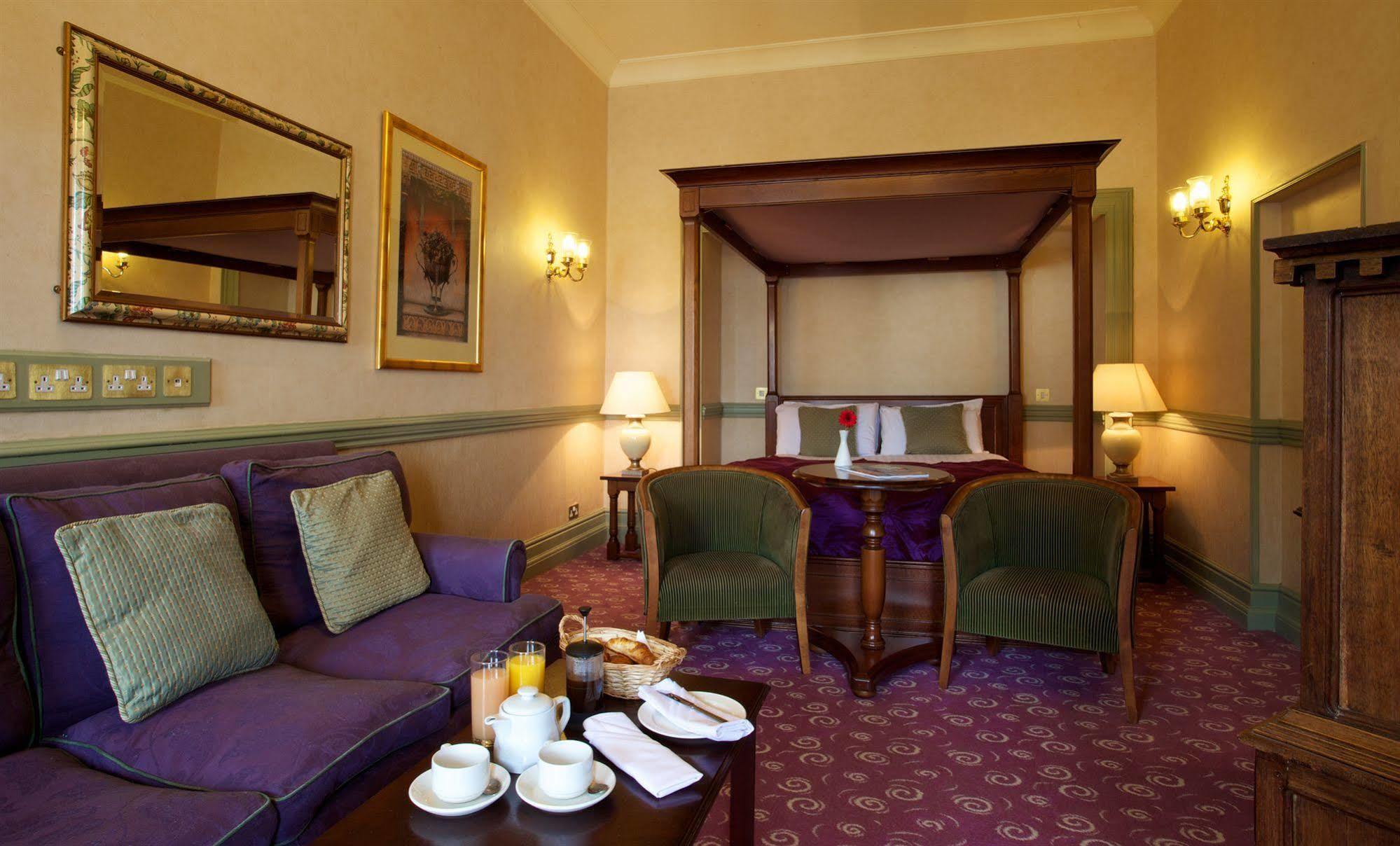The Rutland Arms Hotel Newmarket  Extérieur photo
