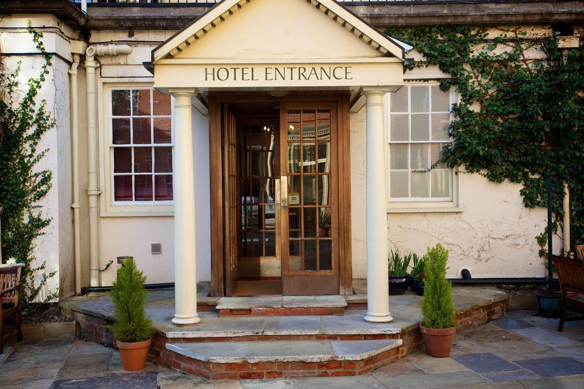 The Rutland Arms Hotel Newmarket  Extérieur photo