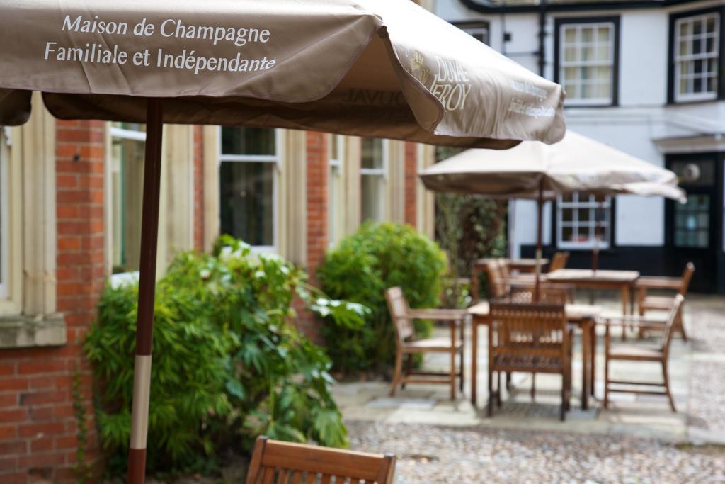 The Rutland Arms Hotel Newmarket  Extérieur photo